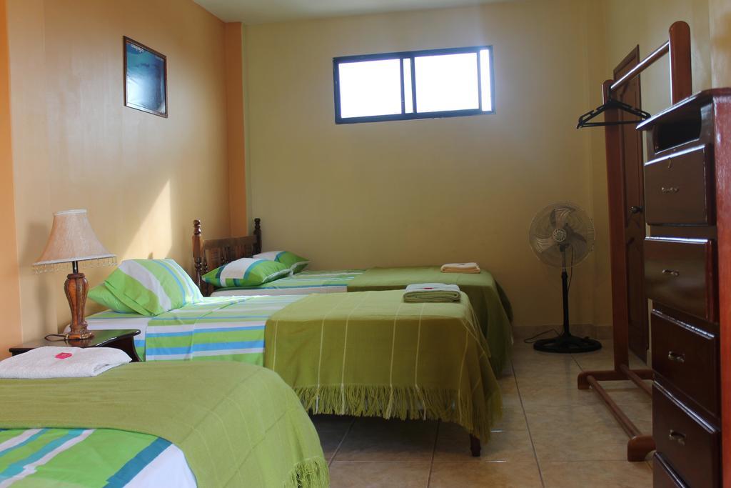 Dolphin House Hotel Puerto Baquerizo Moreno Quarto foto
