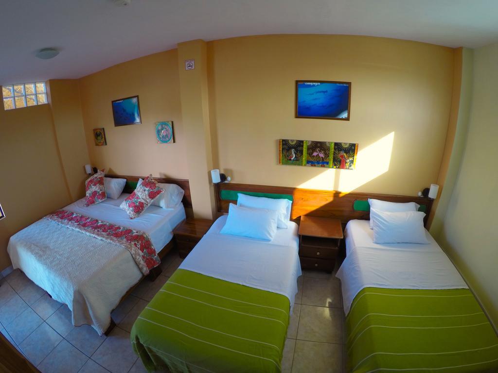 Dolphin House Hotel Puerto Baquerizo Moreno Exterior foto